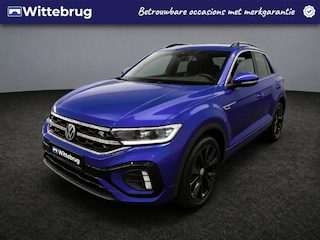 Volkswagen T-Roc 1.5 TSI R-Line 150pk DSG Automaat Panoramadak / Trekhaak afneembaar / Camera / Parkeersensoren / R-Line / Navigatie by App-connect hal