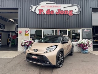 Toyota Aygo 1.0 VVT-I S-CVT ENVY TwoTone Carplay Camera PDC ACC Stoelverwarming!