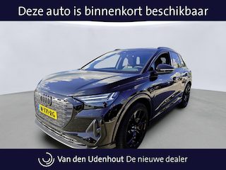 Audi Q4 e-tron 40 Launch Edition S Competition 77 kWh / Camera / Stoelverwarming