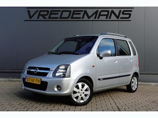 Opel Agila 1.2-16V Cosmo