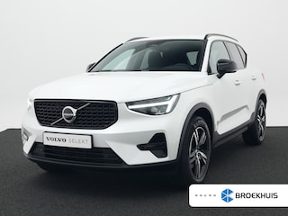 Volvo XC40 B4 Plus Dark | Harman/Kardon | Elek Stoelen | Camera | Trekhaak | Adaptive Cruise | BLIS | Pilot Assist