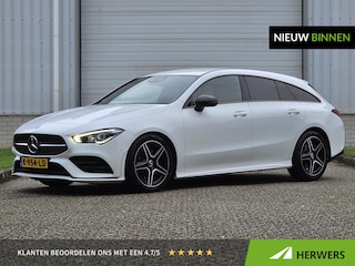 Mercedes-Benz CLA Shooting Brake 200 Business Solution AMG / Afneembare Trekhaak / AMG Styling / Sportstoelen / Alcantara / Stoelverwarming / Achteruitrijcamera / Apple Carplay & Android Auto / Draadloze Telefoonlader /