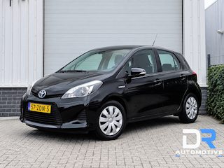 Toyota Yaris 1.5 Full Hybrid Aspiration | CAMERA | CLIMA | TREKHAAK