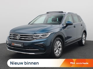 Volkswagen Tiguan 1.4 TSI eHybrid Elegance 245PK DSG Panoramadak, Trekhaak, 360gr. Camera, Keyless, Leder, 18" LM Velgen, Side Assist, Elektr. Achterklep, Stoel-stuurverwarming