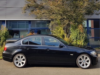BMW 330i Aut 2e Eig Leder Sportint 18" Xenon Ecc