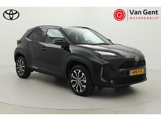 Toyota Yaris Cross 1.5 Hybrid 115 First Edition | Dodehoek detectie | Stoel-/stuurverwarming | Verwarmbare voorruit | Adaptive Cruise | Parkeersensoren voor/achter | Apple Carplay / Android Auto | Keyless | 17 inch