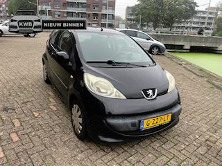 Peugeot 107 1.0-12V XR