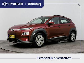 Hyundai Kona EV COMFORT 64 kWh | PDC | 3 FASE | WARMTEPOMP | CAMERA | CLIMA | CRUISE ADAPT. | NAVI | PRIVACY GLASS | DAKRAILING | APPLE CAR PLAY & ADROID AUTO |