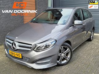 Mercedes-Benz B-klasse 180 Ambition Automaat/1e Eigenaar/Led Verlichting/Navigatie