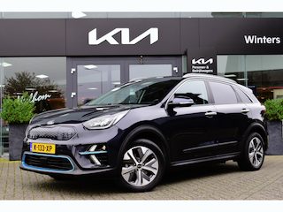 Kia Niro e-Niro DynamicPlusLine 64 kWh | Panorama-Schuifdak | Camera | Trekhaak | Adapt Cr.Control | Navi | PDC | Tot 10j. Kia Garantie |