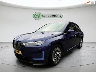 BMW iX XDrive50 Excellence 112 kWh | SOH ..% | Luchtvering | 360 Camera | Massage | Dealer onderhouden | Memory Seats