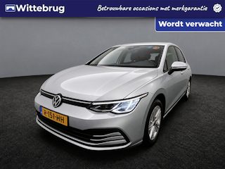 Volkswagen Golf 1.0 TSI Life / Navigatie / App connect / Parkeersensoren V+A  / Climate controle /