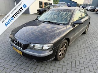 Volvo S60 2.4 140 pk LEER LEUKE AUTO HEEFT WAT ONDERHOUD NODIG 2.4