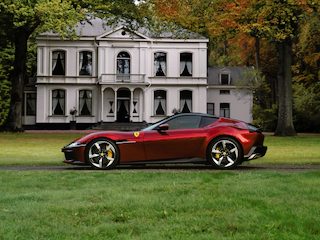 Ferrari 12Cilindri 6.5 V12 | Airbrushed shields | Full carbon | Rosso Magma