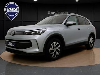 Volkswagen Tiguan 1.5 eHybrid | Pano Dak | Trekhaak | 360 Camera | Side Assist | ACC | Elek. Achterklep | Stuur-/Stoelverwarming V+A | 17'' |