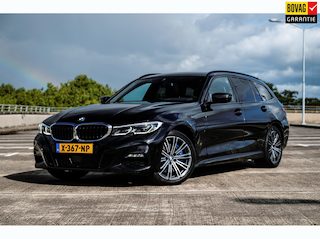 BMW 3-serie Touring 330e | Airco/Clima | Cruise Control | Panoramadak | Trekhaak |