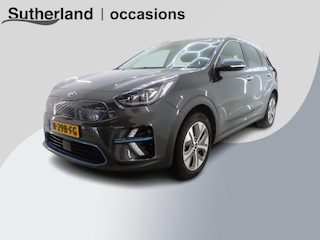 Kia Niro e-Niro ExecutiveLine 64 kWh | SOH 99,3% | Trekhaak | Navigatie | Schuif-Kantel Dak | VERWACHT |