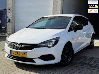 Opel Astra 1.2 Design & Tech/ nap/ 1e EIG/ dealeronderhouden/ 1jaar apk/ airco/ navi/ pdc/ zeer nette auto.