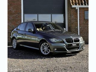 BMW 318i