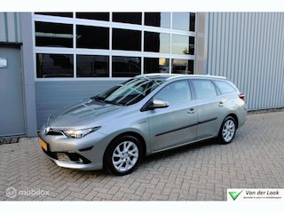 Toyota Auris Touring Sports 1.8 Hybrid Active | NL Auto Boekjes | Navigatie | Parkeersensoren achter.