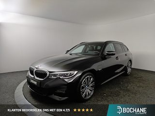 BMW 3-serie Touring 330e Business Edition Plus / 1.500 kg Elektrische trekhaak / Stuur- en stoelverwarming / Navigatie / Camera / Adaptieve Cruise Control / Climate Control /