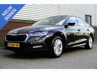 Skoda Octavia 1.0 TSI Apple/Android/Navigatie/Digi-Dashboard/ V+A parkeersensoren.
