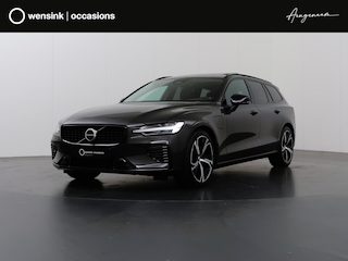 Volvo V60 2.0 T8 Plug-in hybrid AWD Ultra Dark | Trekhaak | 360 camera | Adaptieve cruise control | Panoramadak | HUD | Stoelverwarming V+A | Harman\Kardon | Memory stoelen |