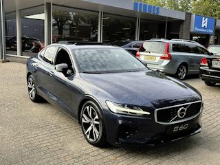 Volvo S60 T8 AWD R-Design Pano HeadUp Keyless Pilot Assist