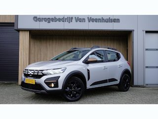Dacia Sandero Stepway 1.0 TCe 90pk Automaat Extreme Schuifdak LED A-Camera Cruise Control DAB 19875km! *NL auto*