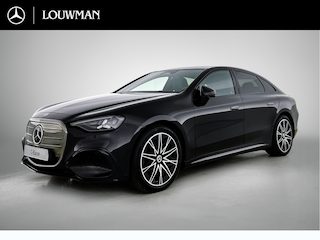 Mercedes-Benz C-klasse 400 4MATIC Launch Edition 94 kWh | Nightpakket | Rijassistentiepakket Plus | Sportstoelen pakket | Trekhaak | Panoramisch dak | 20" (10 dubbelspaaks) AMG velgen | Antidiefstalpakket URBAN GUARD |