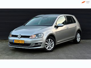 Volkswagen Golf 1.2 TSI Highline | Adaptive cruise | Navigatie | PDC |