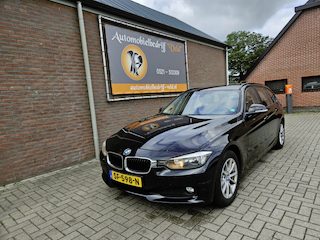 BMW 3-serie Touring 318d High Executive