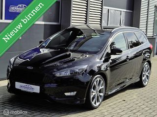 Ford Focus Wagon 1.5 ST-Line 182