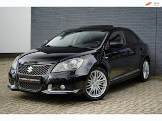 Suzuki Kizashi 2.4 Sport 4x4 Automaat, Leder, Schuifdak, PCD
