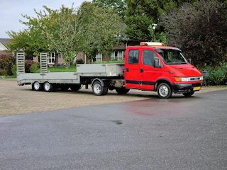 Iveco Overige 40C 145pk met veldhuizen trailer en dubbele cabine!