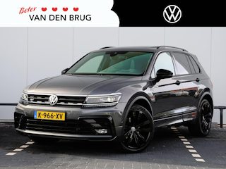 Volkswagen Tiguan 1.5 TSI ACT R-Line 150PK DSG | Black Style | Trekhaak | Panoramadak | Elektrische achterklep | Head-Up Display | 20'' Suzuka | Camera | Navigatie | Cruise control |
