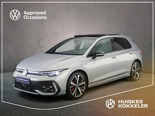 Volkswagen Golf GTE 1.5 TSI eHybrid 272pk DSG Automaat Panoramadak, Lederen bekleding, Adaptive cruise control, 360 camera, Achteruitrijcamera, Black Style