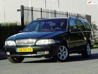 Volvo V70 2.4 LEER/AIRCO/CRUISE/STOELVERWARMING/TREKHAAK/APK