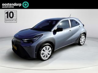 Toyota Aygo Hybrid 115 play | Apple CarPlay/Android auto | Achteruitrijcamera