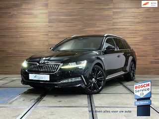 Skoda Superb Combi 1.4 TSI iV Laurin & Klement | Panoramadak | Carplay | Verwarmbare/Ventilatie stoelen | 360° Camera | Leder| ACC