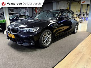 BMW 3-serie Touring 330e Business Edition Plus / trekhaak / sportstoelen / cruise
