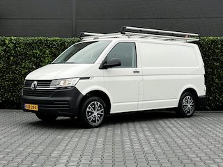 Volkswagen Transporter 2.0 TDI L1H1 26 Economy Business, EURO 6, NL AUTO, NAP LOGISCH, 3-PERSOONS, NAVIGATIE, AIRCO, CRUISE CONTROL, IMPERIAAL, ELEKTRISCHE RAMEN