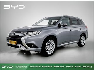 Mitsubishi Outlander 2.4 PHEV Pure+ | 18" Lichtmetaal | Camera achter | Navigatie | inclusief 12 maanden BOVAG garantie