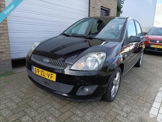 Ford Fiesta 1.3-8V Futura XL 4 Nieuwe Banden APK 10-2027