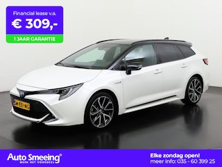 Toyota Corolla Touring Sports 2.0 Hybrid Executive Bi Tone | Head-Up | Leder/alcantara | JBL | Zondag Open!
