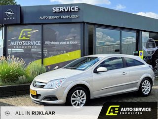 Opel Astra GTC 1.8 Temptation UNIEK en aantoonbaar 1e eigenaar!!! | Geheel dealer onderhouden en geleverd incl. beurt en apk | airco | LMV | Cruise | 17 jaar van één en de eerste eigenaar !
