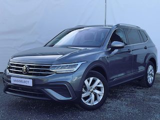 Volkswagen Tiguan 1.5 TSI Life 7p. | Trekhaak | Pano | ACC | Climate