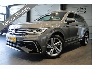 Volkswagen Tiguan 1.5 TSI 2X R-LINE navi pano leer camera trekhaak 150 pk !!