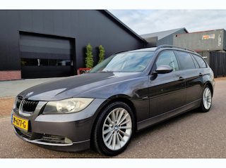 BMW 3-serie Touring 320i PANO NAVI PSENSOR CRUISE 2 X SLEUTELS