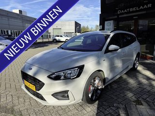 Ford Focus Wagon 1.0 EcoBoost Hybrid ST Line X Business camera Zeer gave kleur